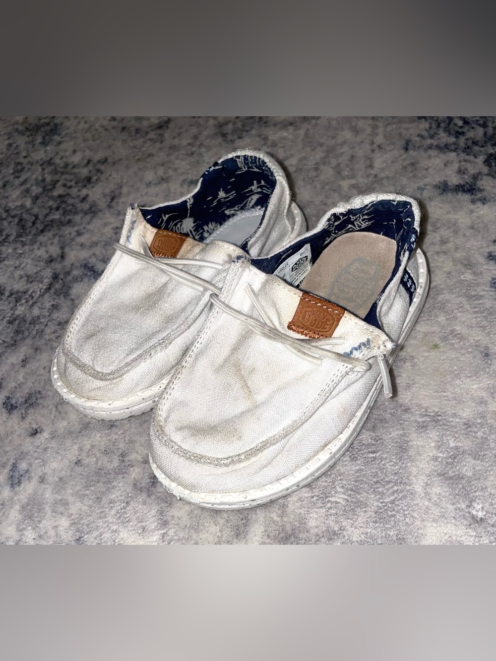 Hey Dude Wendy Washed toddler shoes size 8